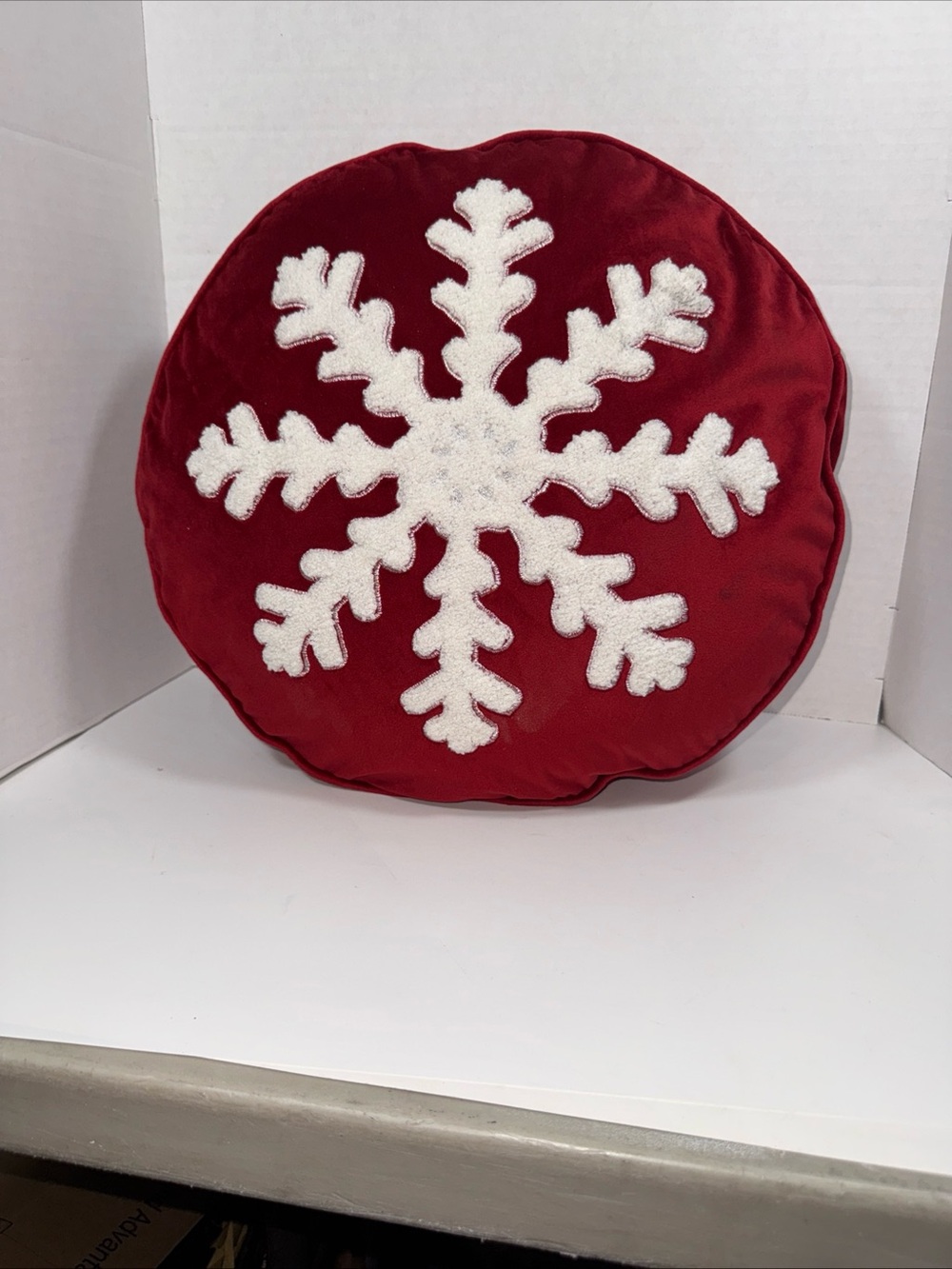 Festive Red Snowflake Round Holiday Pillow - Home Holiday